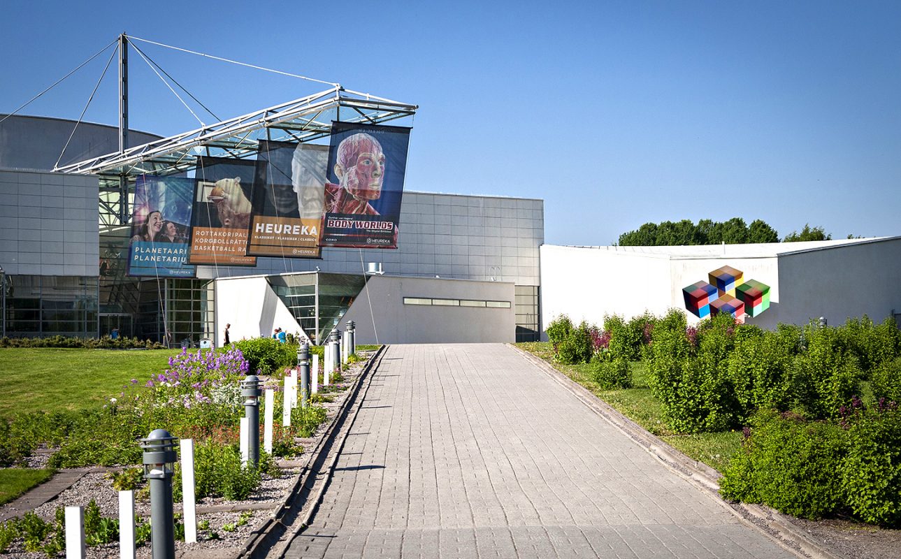 VISIT VANTAA www.visitvantaa.fi Vantaa Discovering Finland