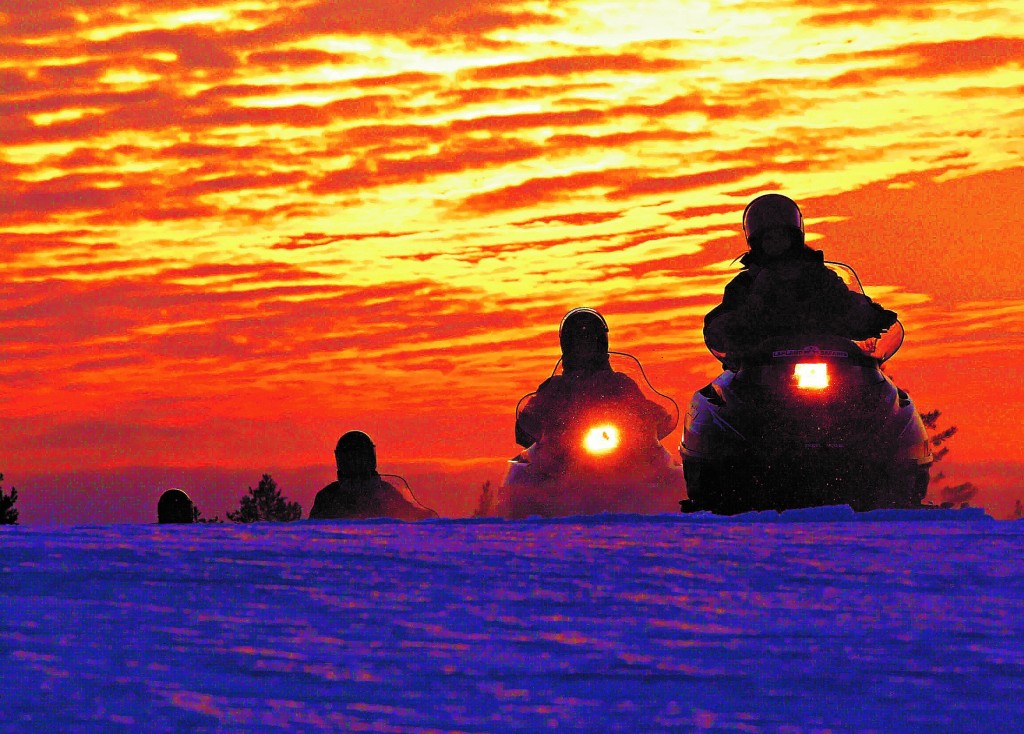 Snowmobile excursions with Lapland Safaris