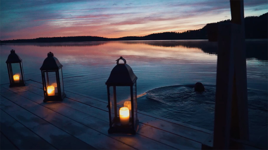 Swimming at night in Kuusamo