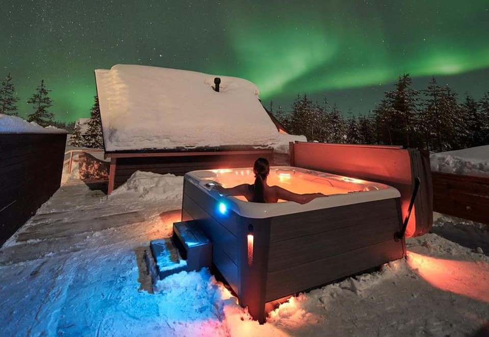 Northern Lights Village Levi - Glass Resort Under Borealis